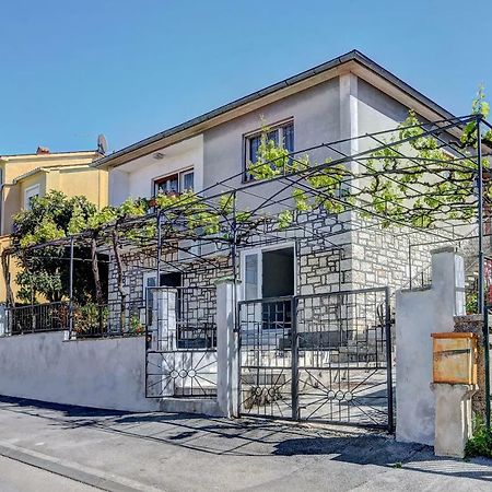 Apartman D Pula Buitenkant foto
