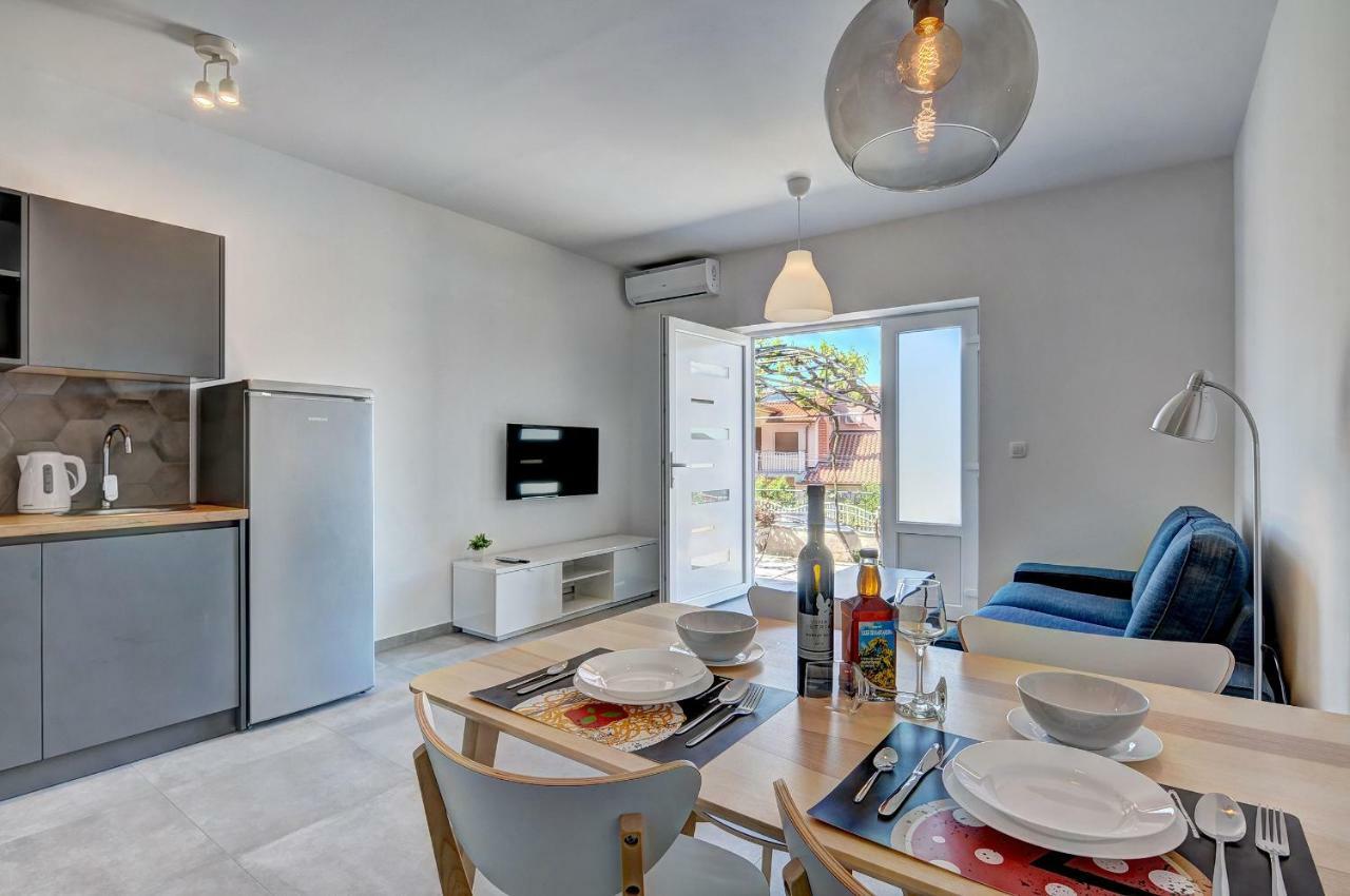 Apartman D Pula Buitenkant foto