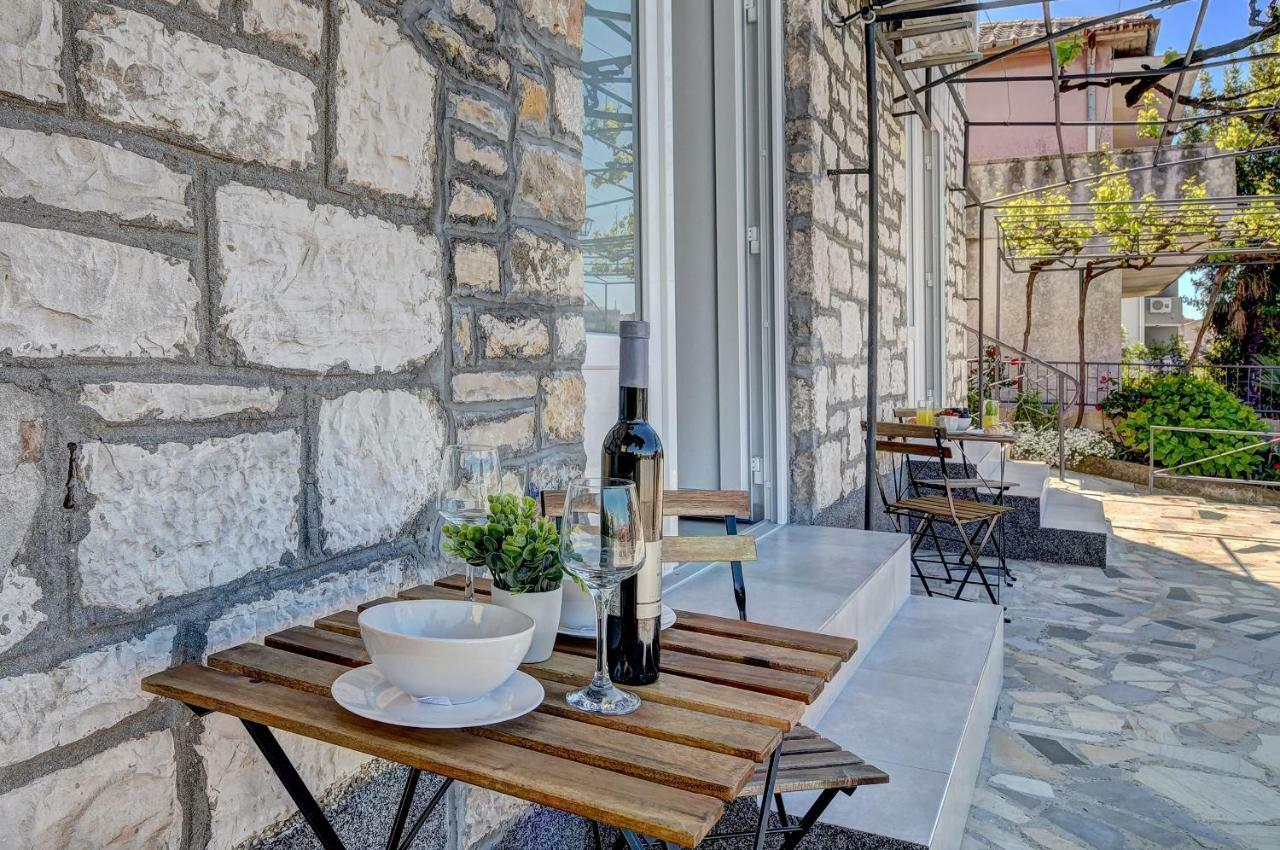 Apartman D Pula Buitenkant foto